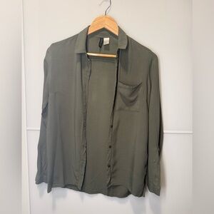 H&M Olive Casual Button Down Shirt